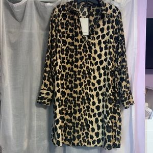 Collared cheetah print dress
